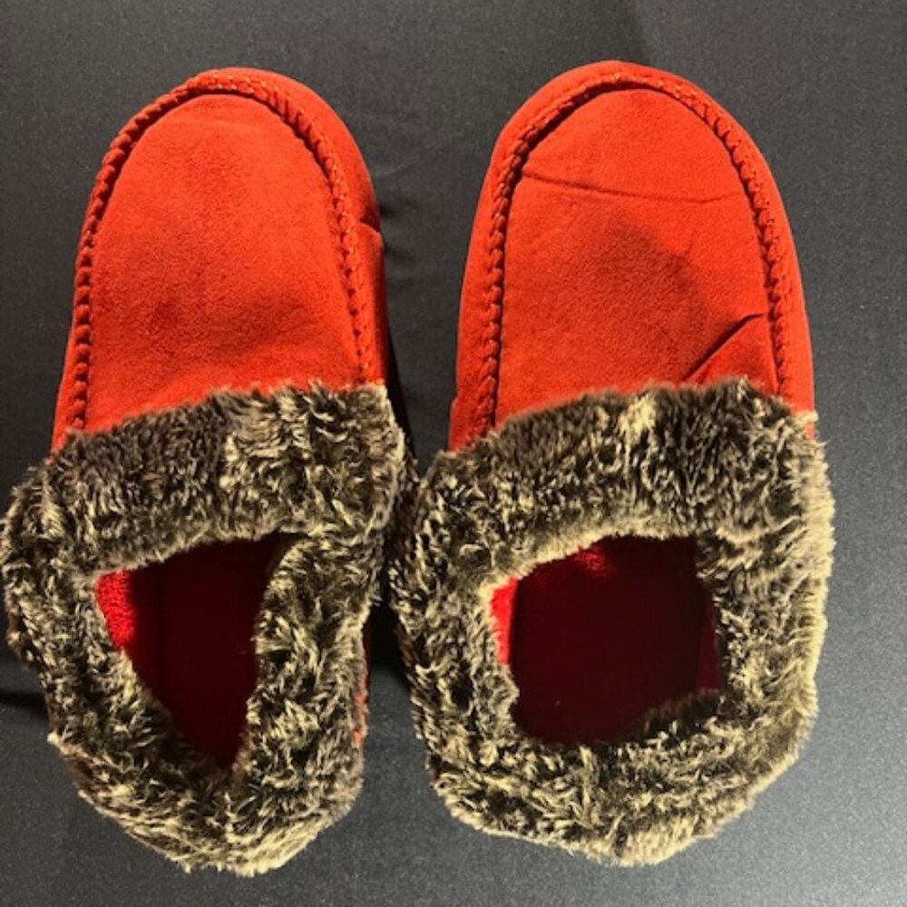 NWT Mishansha Red Moccasin Slippers plush faux fur lining, in/outdoor Women 11